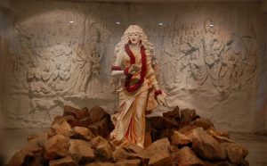 সীতা হওয়ার মূল্য কি? অগ্নিপরীক্ষা? আত্মহত্যা? সীতা